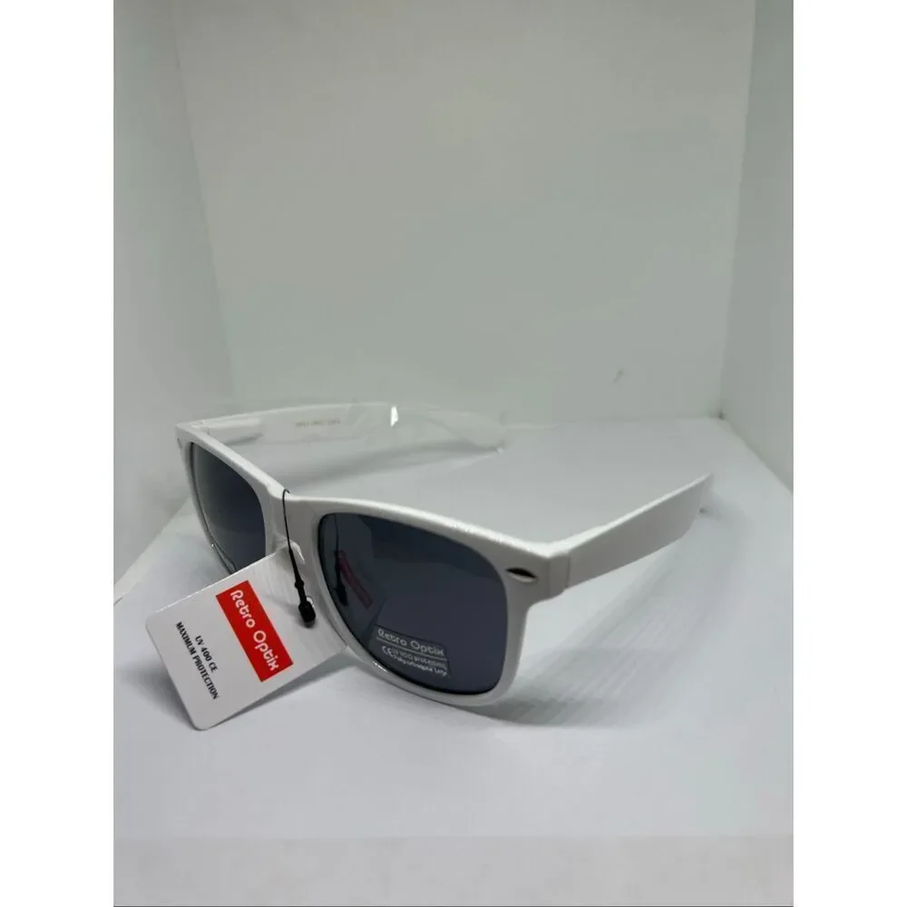 Retro Optix White Flex Fit Sunglasses UV400 Smoke Lens Lightweight